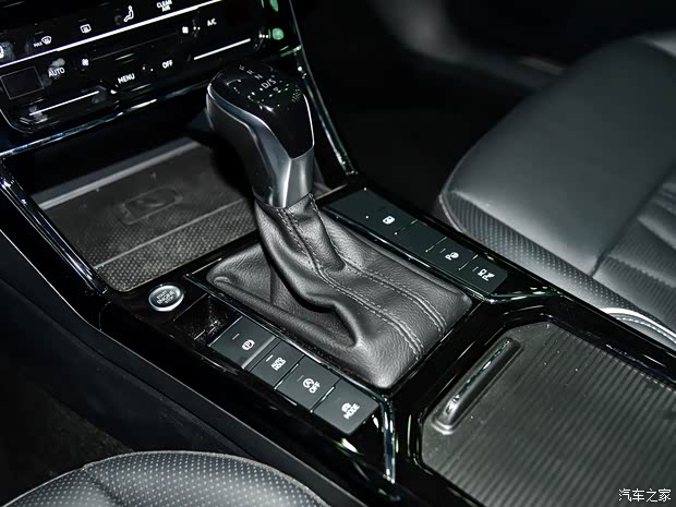 上汽大眾 帕薩特 2022款 380TSI 旗艦版