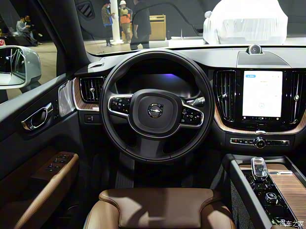 沃爾沃亞太 沃爾沃XC60 2022款 基本型低配