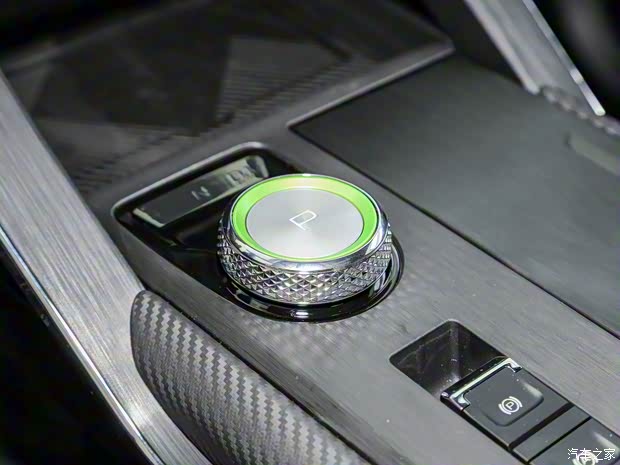 长城汽车 哈弗H6S 2021款 2.0T 两驱智跑版