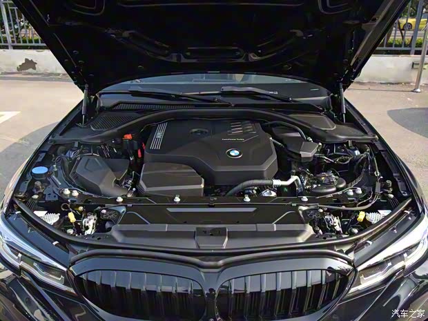 華晨寶馬 寶馬3系 2021款 改款二 325i M運動曜夜套裝