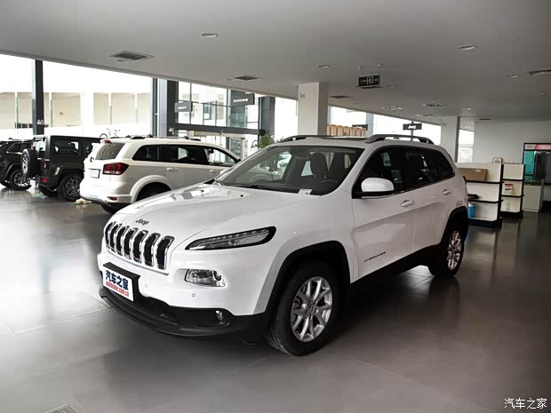廣汽菲克Jeep 自由光 2016款 2.0L 智能版