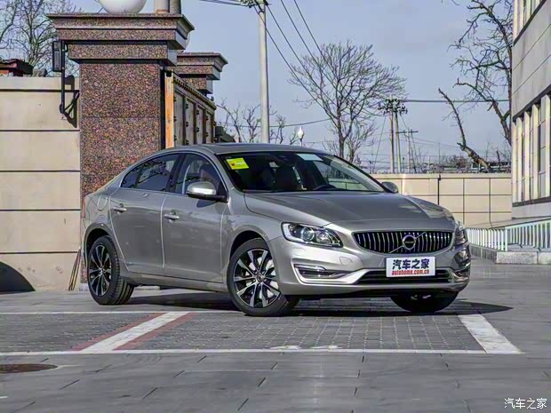沃爾沃亞太 沃爾沃S60L 2018款 T3 智進(jìn)進(jìn)取版