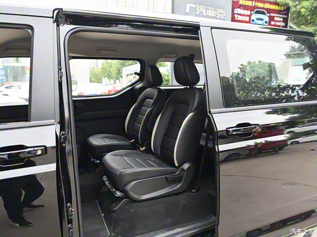 上汽通用五菱 五菱征程 2021款 1.5T 手动豪华型