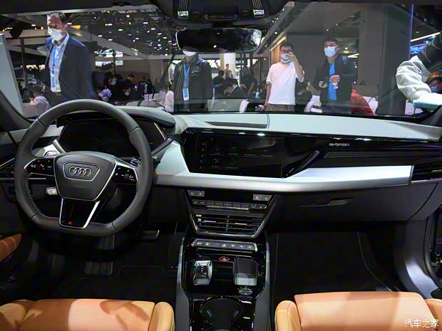 Audi Sport 奥迪RS e-tron GT 2021款 基本型 Audi Sport 奥迪RS e-tron GT 2021款 基本型