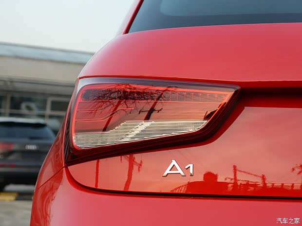 奥迪(进口) 奥迪A1 2016款 30 TFSI Sportback豪华型