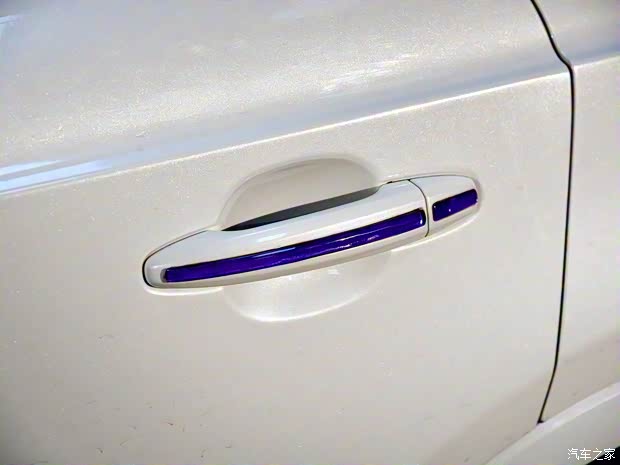 众泰汽车 众泰SR7 2016款 1.5T GAL限量版