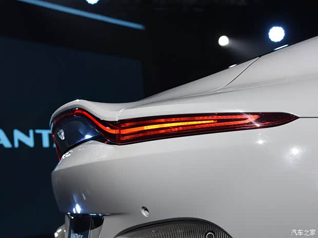 阿斯顿·马丁 V8 Vantage 2018款 4.0T V8