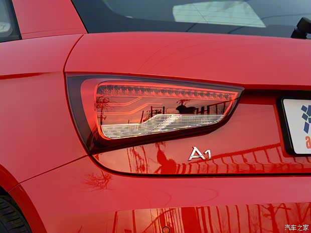 奥迪(进口) 奥迪A1 2016款 30 TFSI Sportback豪华型