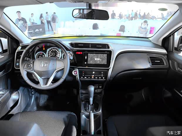 广汽本田 锋范 2015款 1.5L CVT旗舰版