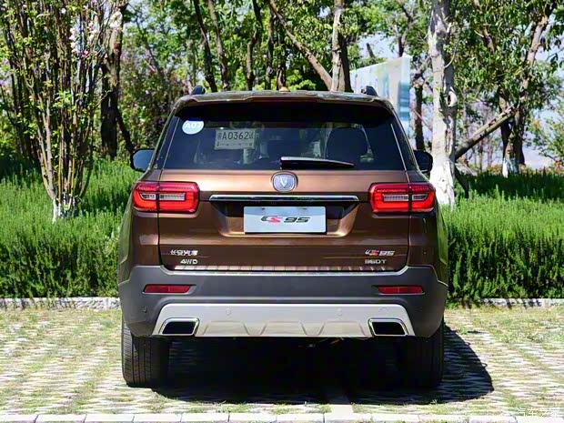 长安汽车 长安CS95 2017款 2.0T 四驱智尊版 长安汽车 长安CS95 2017款 2.0T 四驱智尊版