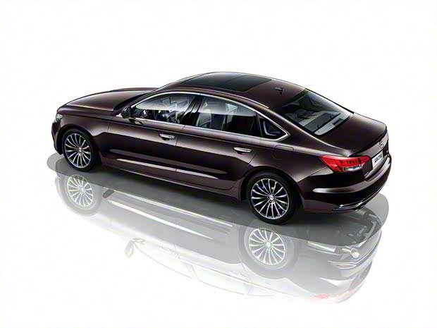 众泰汽车 众泰Z700 2015款 基本型