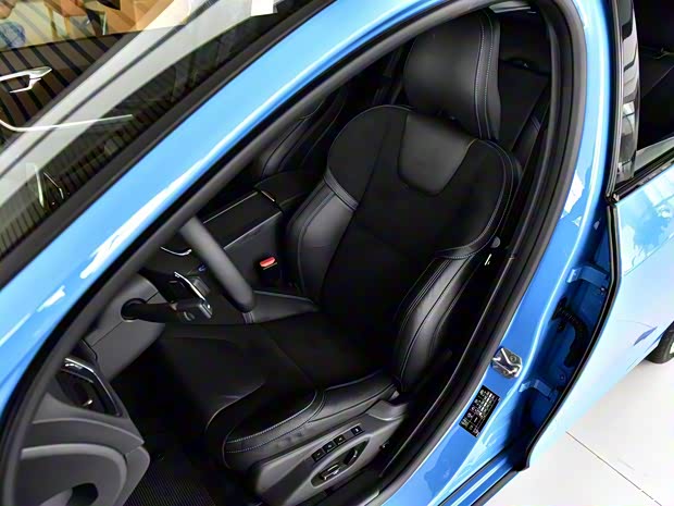 沃爾沃(進(jìn)口) 沃爾沃V60 2017款 2.0T Polestar