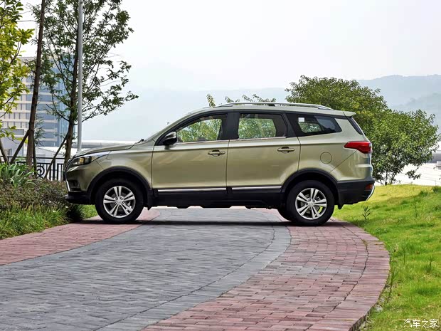 北汽銀翔 北汽幻速S3 2016款 S3L 1.5L 手動尊貴型