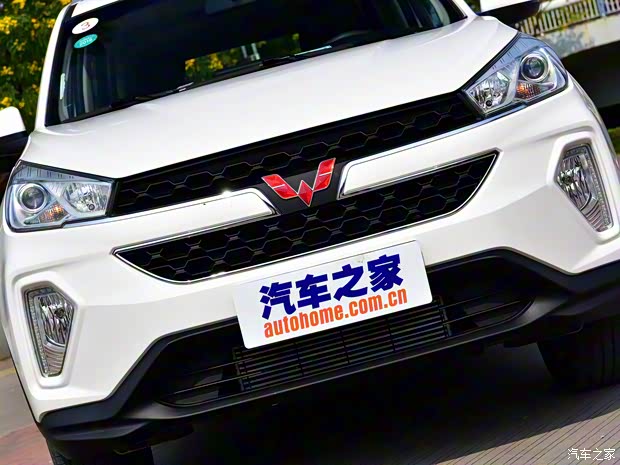 上汽通用五菱 五菱宏光S3 2018款 1.5T 手动豪华型