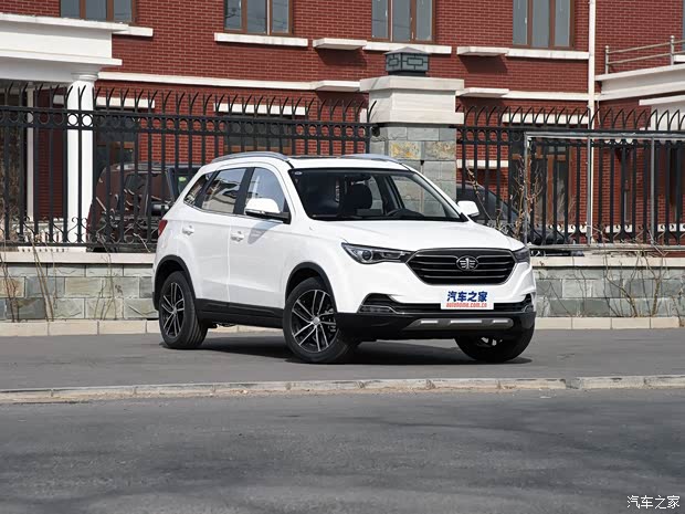 一汽奔腾 奔腾X40 2017款 1.6L 自动豪华型 一汽奔腾 奔腾X40 2017款 1.6L 自动豪华型