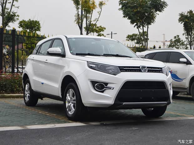 江鈴汽車 馭勝S330 2016款 1.5L GTDi 手動兩驅(qū)舒適版 江鈴汽車 馭勝S330 2016款 1.5L GTDi 手動兩驅(qū)舒適版