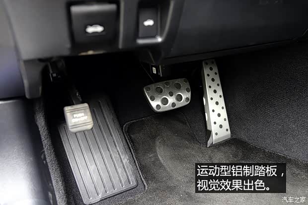 雷克萨斯 雷克萨斯IS 2015款 200t F SPORT 雷克萨斯 雷克萨斯IS 2015款 200t F SPORT