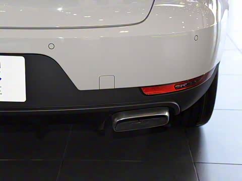 2018�� Macan 2.0T