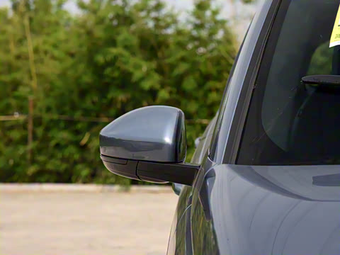 2022�� �Ŀ� P300e ���ʽ�綯��ϰ�