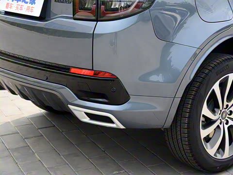 2022�� �Ŀ� P300e ���ʽ�綯��ϰ�