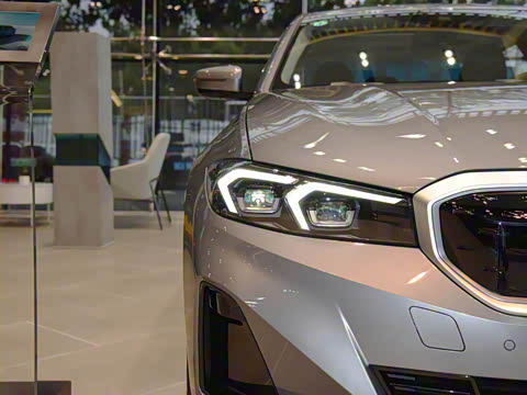 2022�� eDrive 35 L