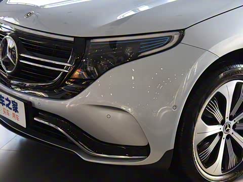 2020�� EQC 400 4MATIC ������ 1886������