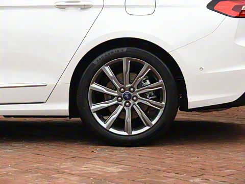 2019�� EcoBoost 245 ������