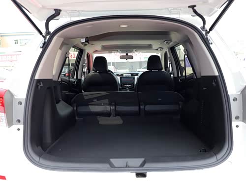 w_autohomecar__ChsEmV3Iv6-ADyx0AASKHrC7C7M034.jpg