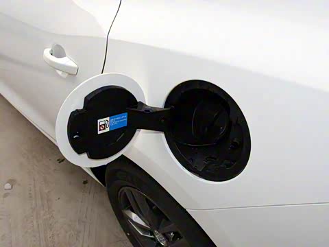 2018�� 1.5L �ֶ������澢��