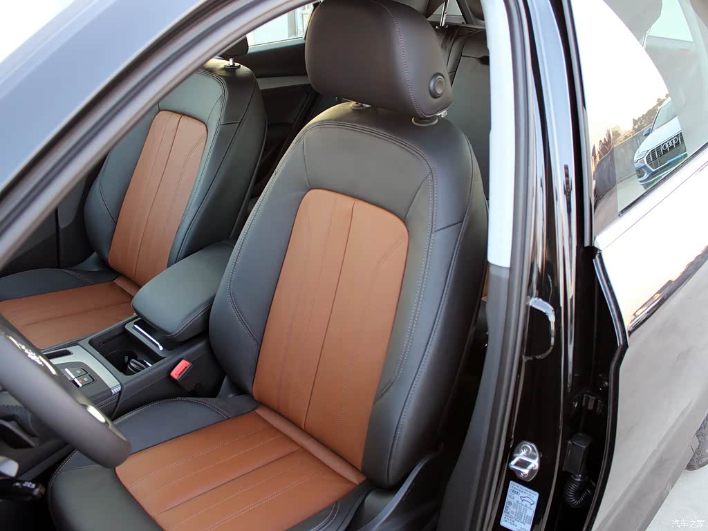 tfsi尊享时尚型 查看高清图 79 列表模式 分类: 外观颜色: 内饰颜色