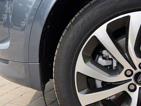 2022�� �Ŀ� P300e ���ʽ�綯��ϰ�