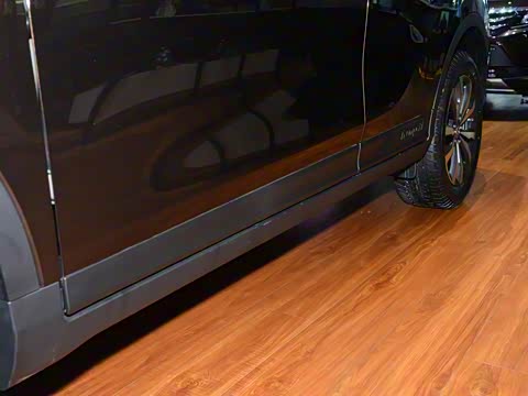 2019�� 235T �ֶ���Ӣ��