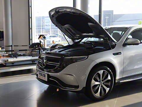 2020�� EQC 400 4MATIC ������ 1886������