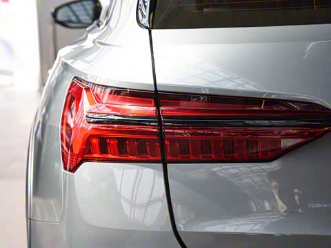 2020�� allroad quattro ̽���� 55 TFSI ����ԽҰ��