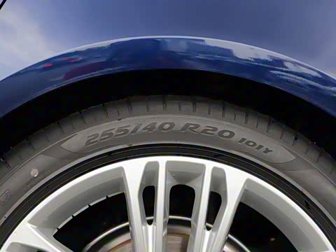 2020�� 40 TFSI ������