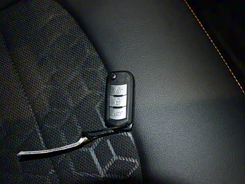 2019�� 235T �ֶ���Ӣ��