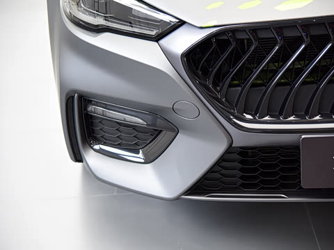 2020�� 1.5T �Զ�Trophy���������Ǽ��콢��