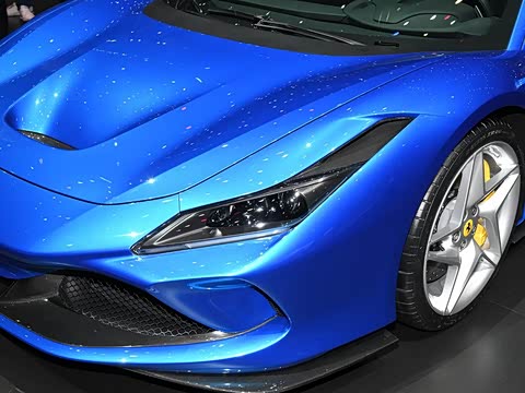 2019�� Tributo 3.9T V8