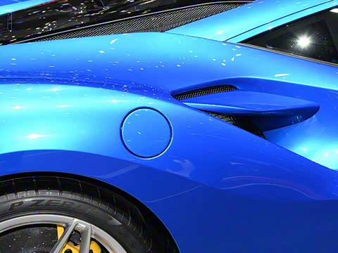 2019�� Tributo 3.9T V8