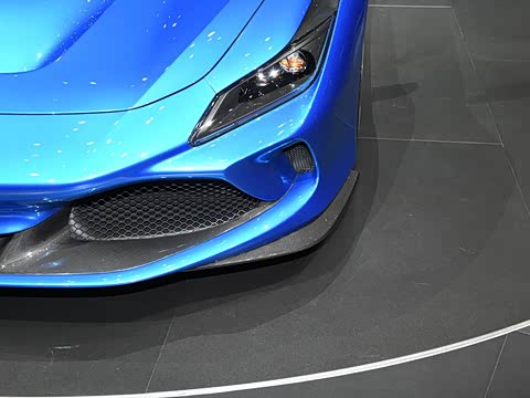 2019�� Tributo 3.9T V8