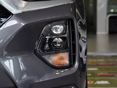 2019�� 380 TGDi TOP �Զ������콢�� ��V