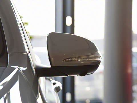 2020�� EQC 400 4MATIC ������ 1886������