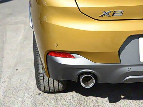 2020�� sDrive20i MԽҰ��װ