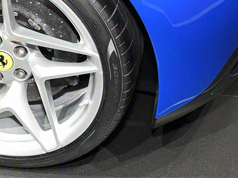 2019�� Tributo 3.9T V8