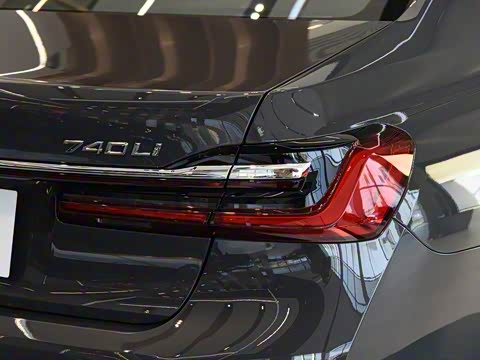 2019�� �Ŀ� 740Li ������ ������װ