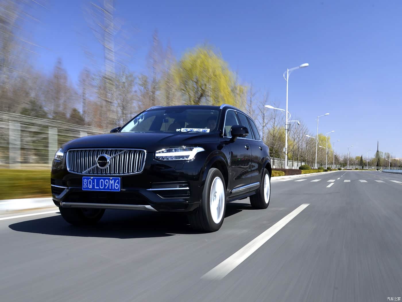 沃尔沃xc90新能源 2016款 e驱混动 t8 智尊版 7座 3375357图片_沃尔沃
