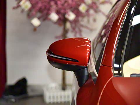 2018�� C 200 4MATIC ���ܳ�