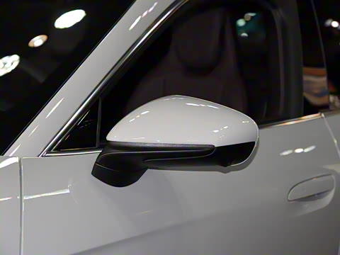 2019�� Taycan 4S