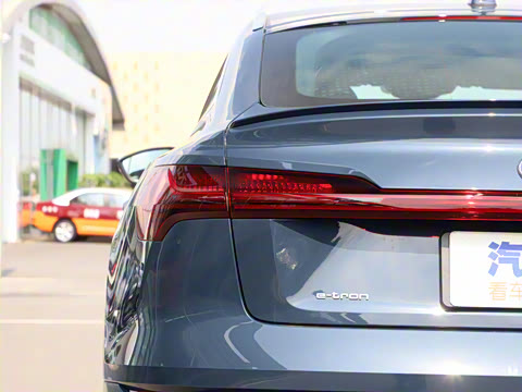 2021�� Sportback 55 quattro ������