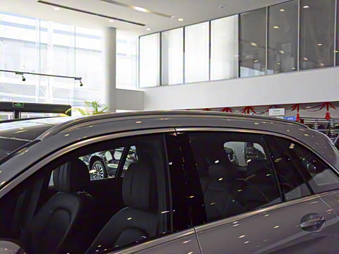 2021�� GLC 300 L 4MATIC ������